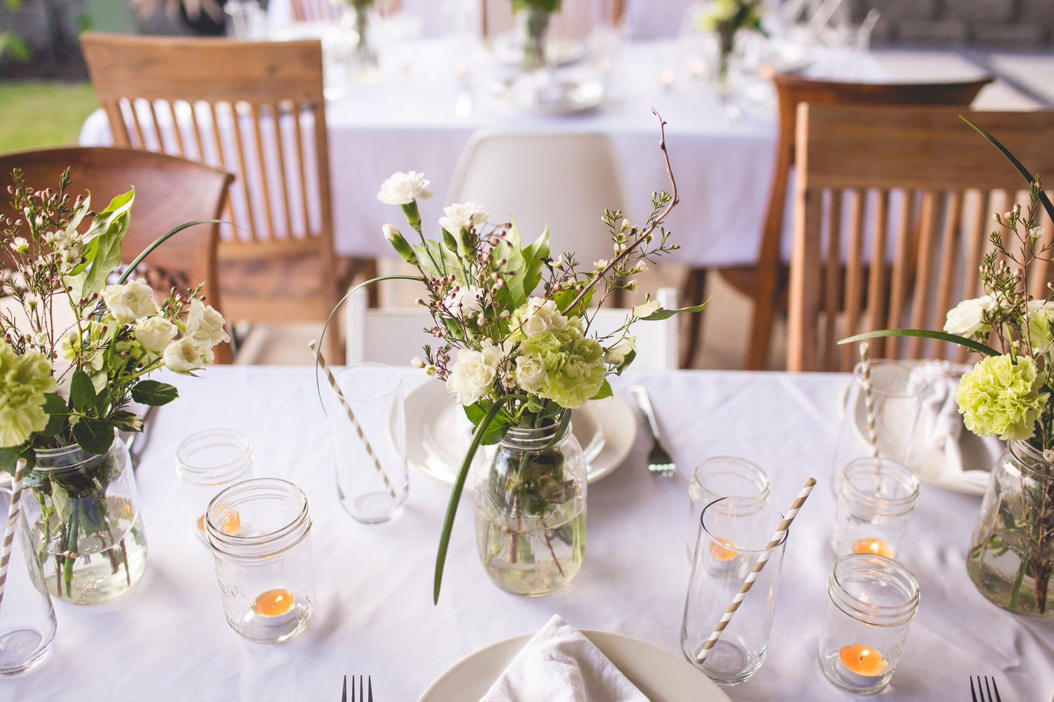 Tips for Throwing a Summer Outdoor Dining Soiree