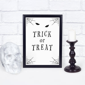 Trick or Treat Sign Printable, Halloween Decor Porch Sign, Halloween Door Decor INSTANT DOWNLOAD, Halloween Party Decor - EDS100 - @PlumPolkaDot 