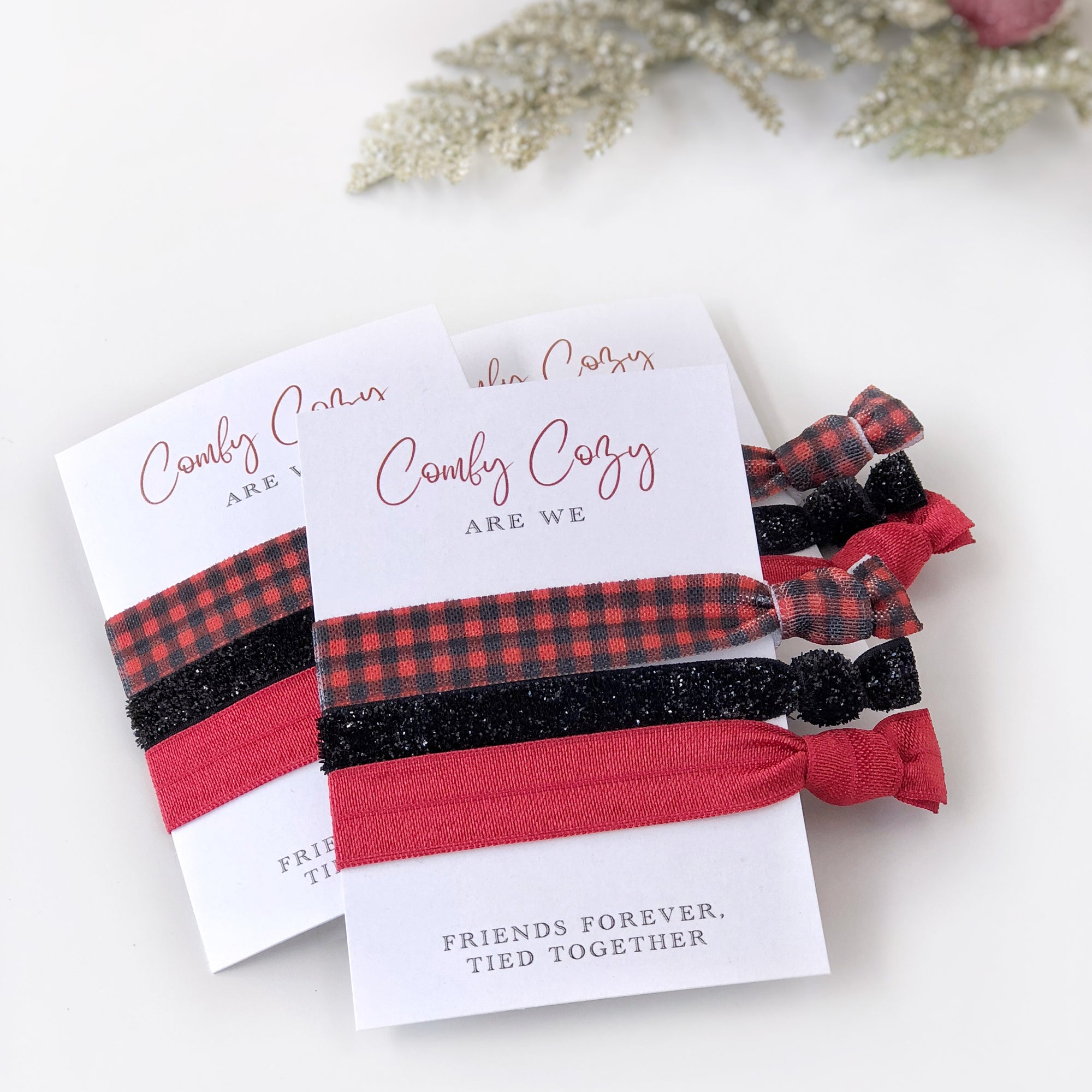 Buffalo Plaid Christmas Party Favors - Hair Tie Gifts for Friends - Stocking Stuffers - @PlumPolkaDot 